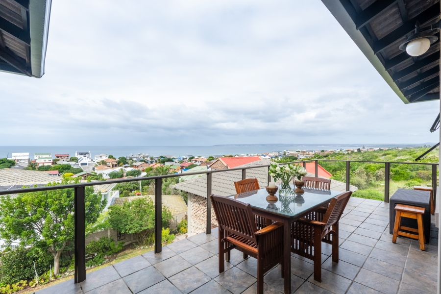To Let 3 Bedroom Property for Rent in Reebok Western Cape